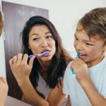 7 Tips Mengajarkan Anak Menyikat Gigi dengan Benar