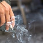 10 Tips Menghindari Kebiasaan yang Membahayakan Kesehatan Tulang