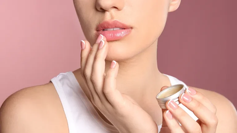 5 Masker Bibir Alami yang Bisa Kamu Coba di Rumah