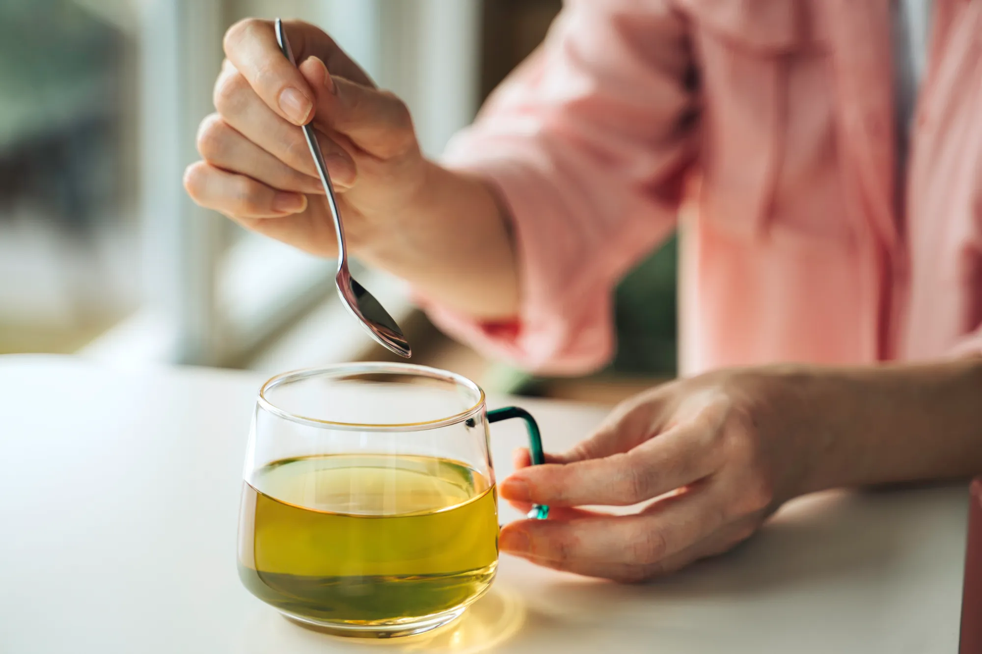 10 Minuman Herbal yang Membantu Seimbangkan Hormon