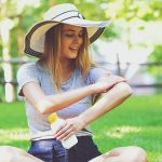 7 Cara Efektif Melindungi Kulit dari Bahaya Paparan Sinar Matahari