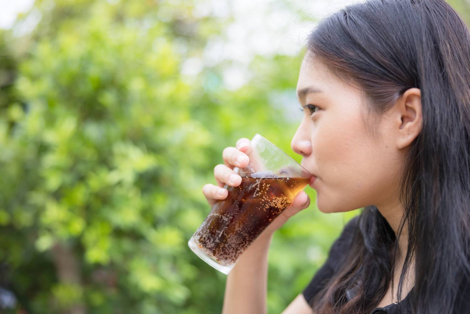 7 Kebiasaan Buruk yang Bisa Merusak Tenggorokan