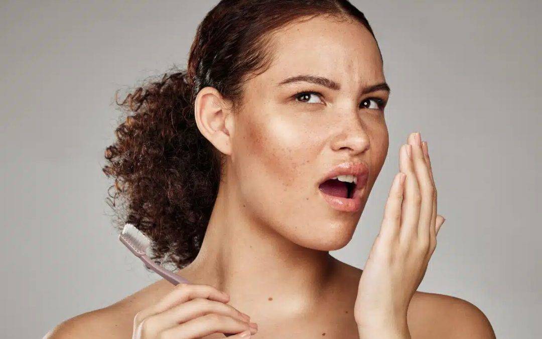 7 Cara Menjaga Nafas Tetap Segar Sepanjang Hari